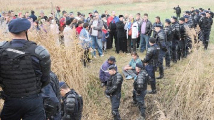 Noi proteste la Pungeşti: au intervenit jandarmii!